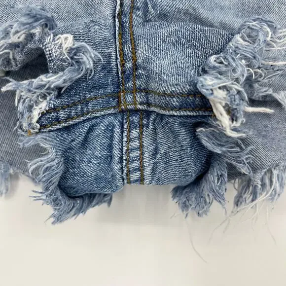 We The Free Button Fly Denim Shorts Raw Hem Size 28 Concert Short Shorts Boho - Picture 8 of 16
